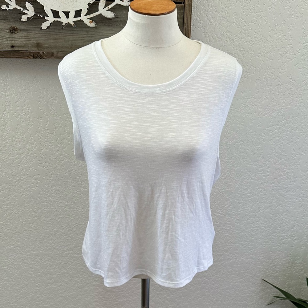 Athleta twist back muscle t-shirt tank‎ top white size M NWT
